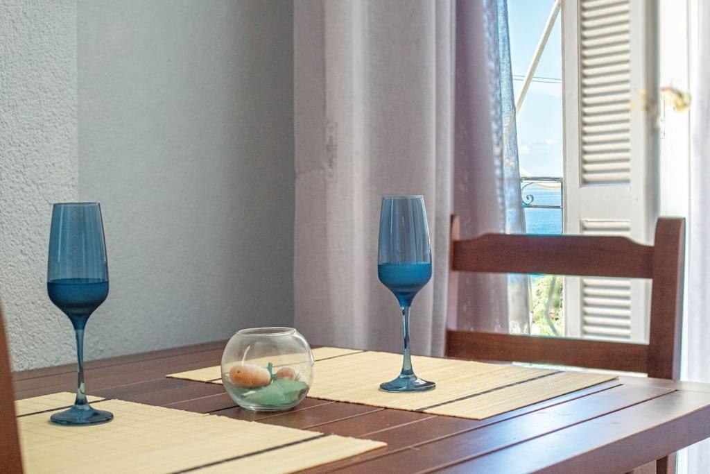 Апартаменты Blue Maraci 2 - Sea View, Kitchen, Beach Access Химара Экстерьер фото