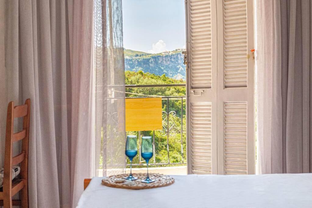 Апартаменты Blue Maraci 2 - Sea View, Kitchen, Beach Access Химара Экстерьер фото